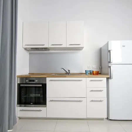 Cresta Apartmanhotel San Ġiljan