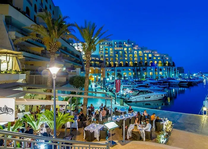 Cresta شقة فندقية 4*