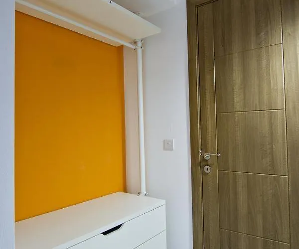 Aparthotel Cresta San Ġiljan